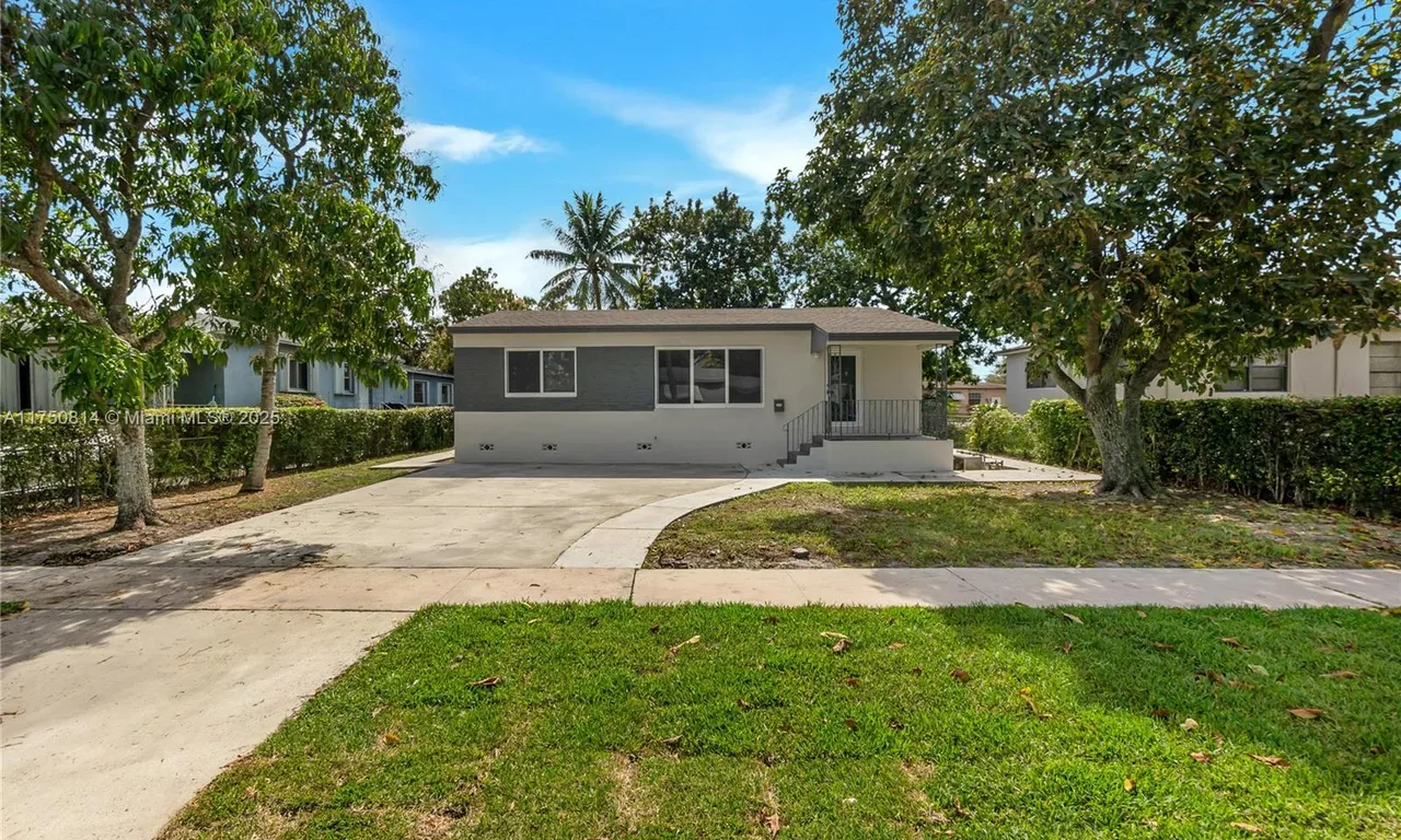 130 NE 169th Ter # 0, North Miami Beach FL 33162