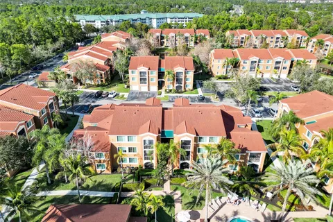 1235 Reserve Way # 107, Naples FL 34105