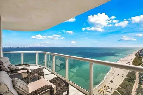 6365 Collins Ave # 3903, Miami Beach FL 33141