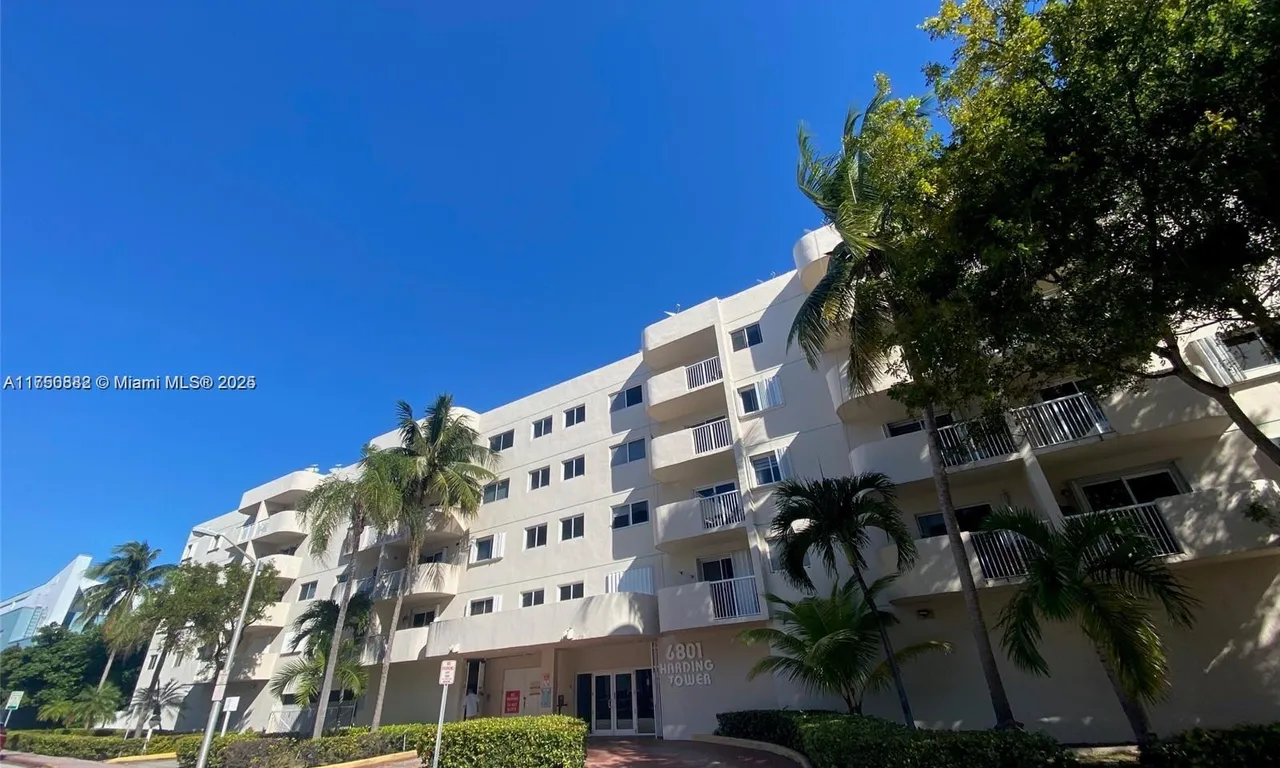 6801 Harding Ave # 216, Miami Beach FL 33141