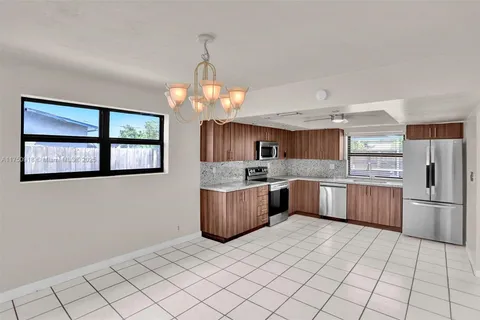 4630 NW 25th St, Lauderhill FL 33313