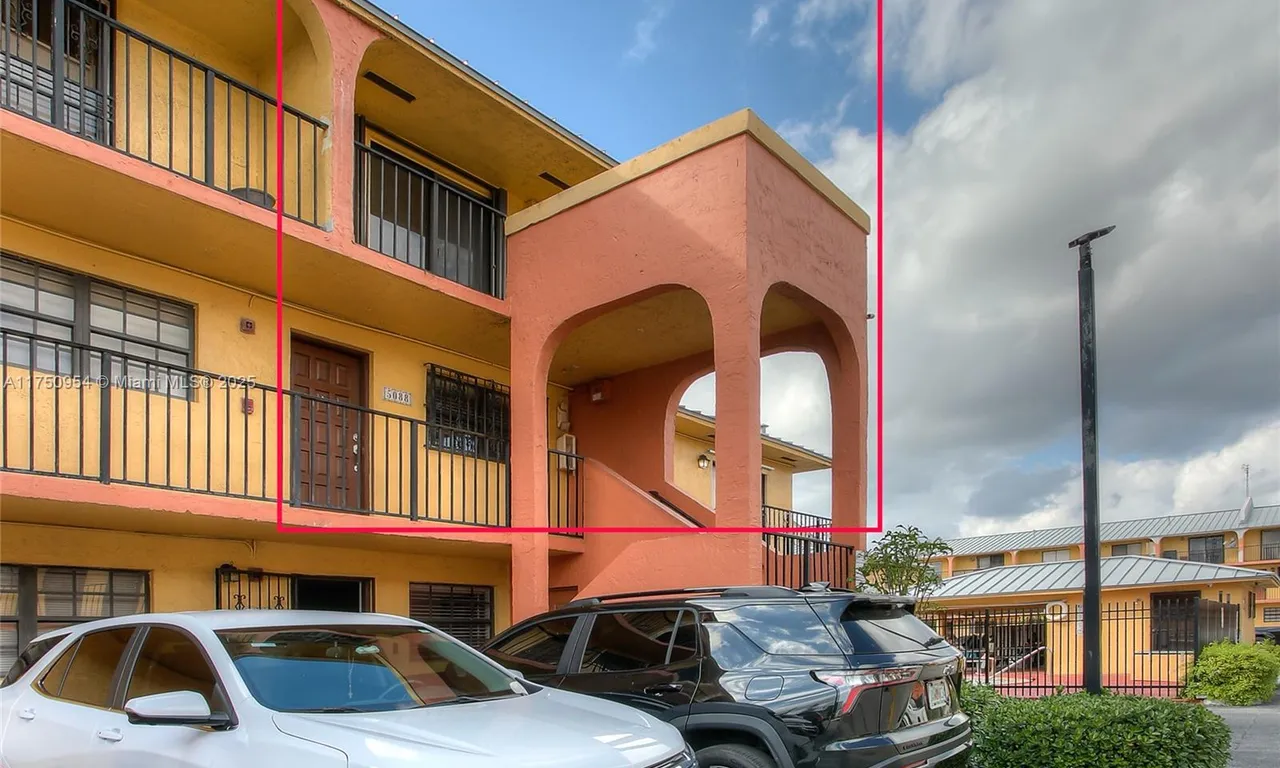 5088 W 12th Ln # 11, Hialeah FL 33012