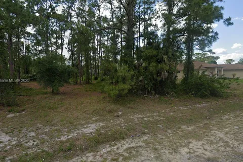 303 McArthur Ave, Lehigh Acres FL 33936