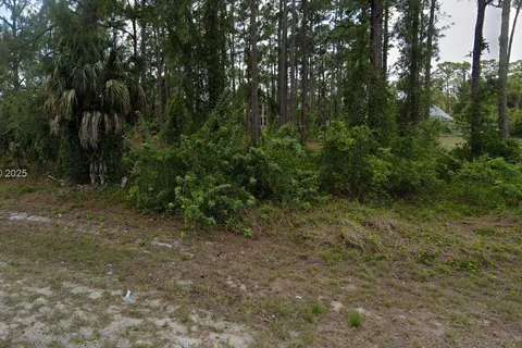 303 McArthur Ave, Lehigh Acres FL 33936