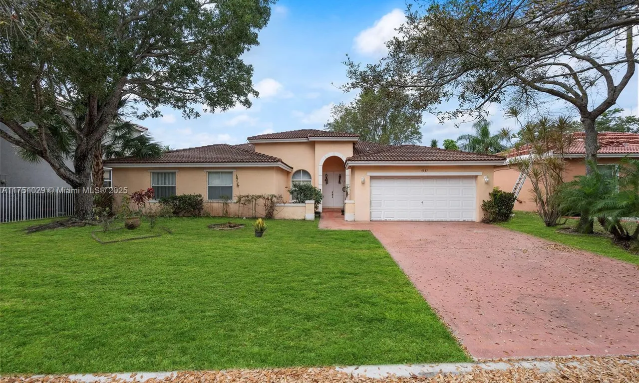 4387 NW 42nd Ter, Coconut Creek FL 33073