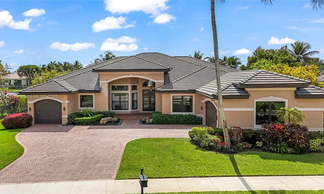 15260 SW 34th St, Davie FL 33331