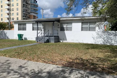 1393 NW 53rd St # 0, Miami FL 33142