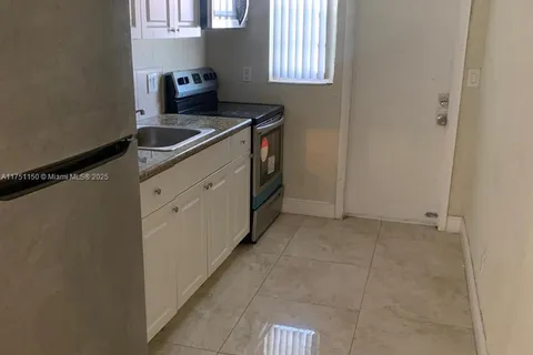 1393 NW 53rd St # 0, Miami FL 33142