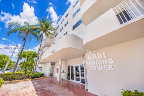 6801 Harding # 310, Miami FL 33141