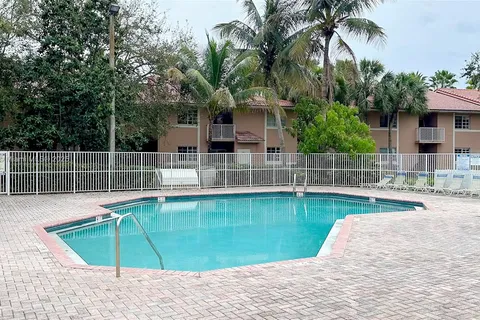 3261 Sabal Palm Mnr # 104, Davie FL 33024