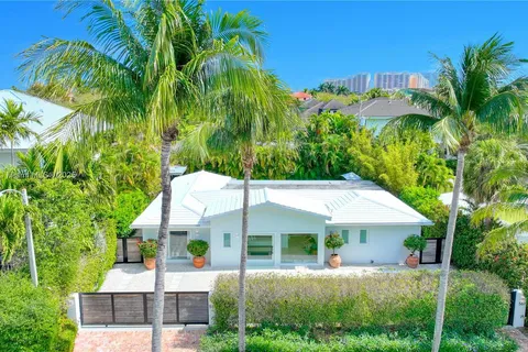 561 Allendale Rd, Key Biscayne FL 33149