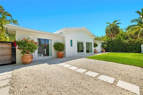 561 Allendale Rd, Key Biscayne FL 33149