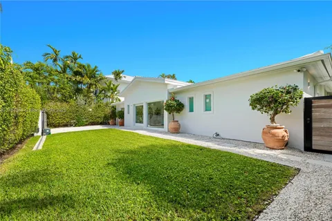 561 Allendale Rd, Key Biscayne FL 33149