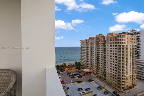 2030 S Ocean Dr # 1607, Hallandale Beach FL 33009