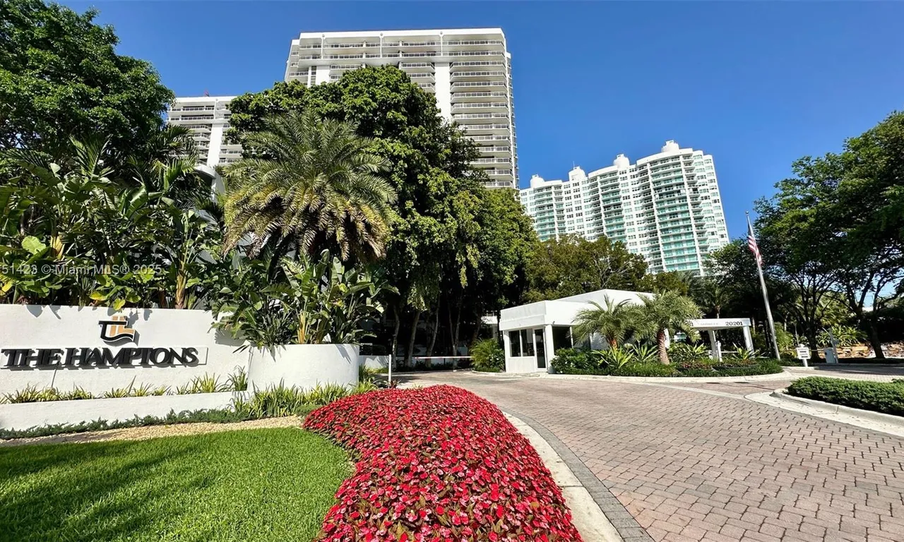 20201 E Country Club Dr # 308, Aventura FL 33180