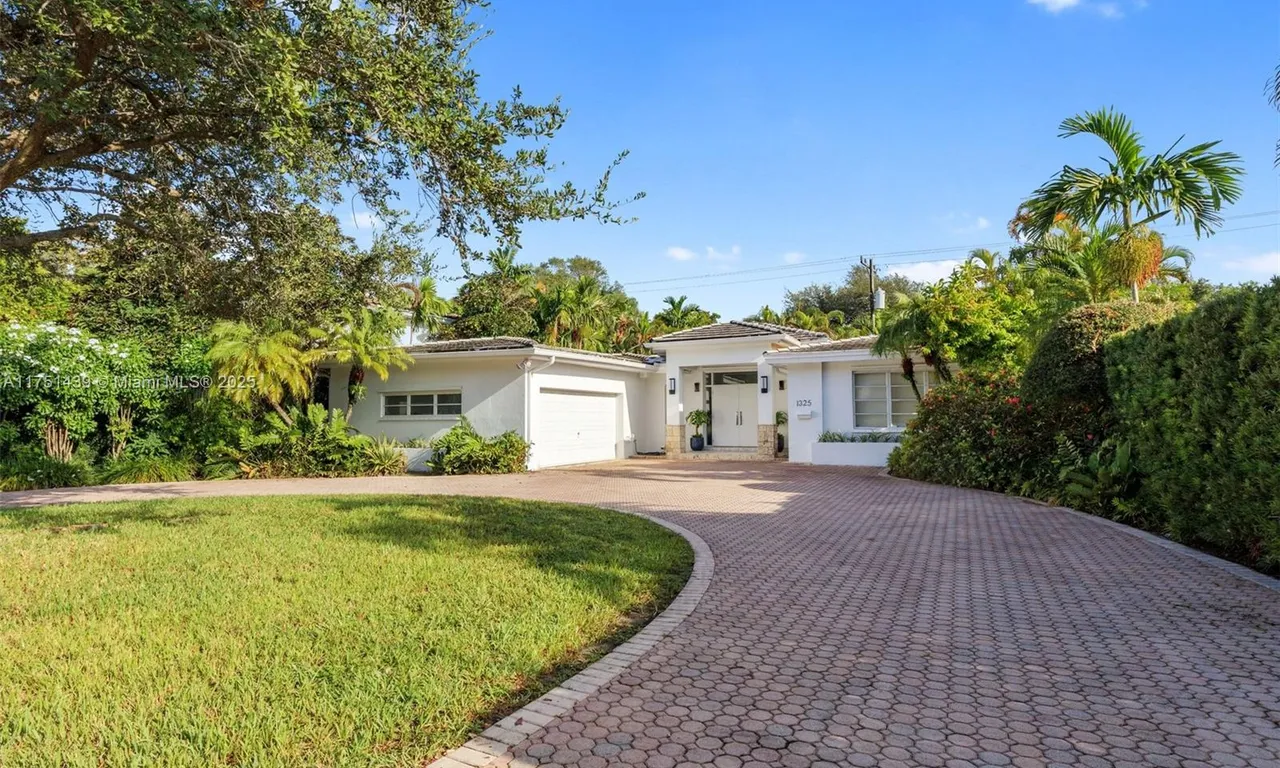 1325 Blue Rd # 0, Coral Gables FL 33146