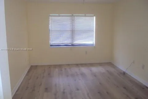 2678 N Nob Hill Rd # 2678, Sunrise FL 33322