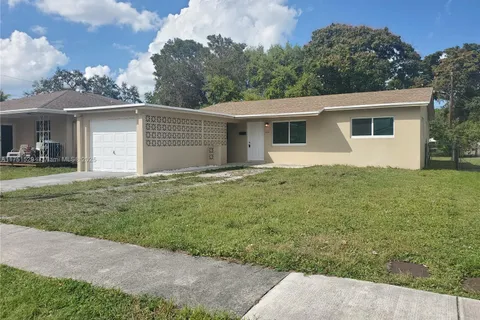 238 SW 6th ST, Dania Beach FL 33004
