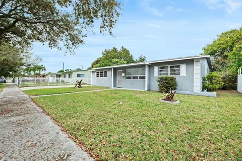 4041 NW 191st St, Miami Gardens FL 33055