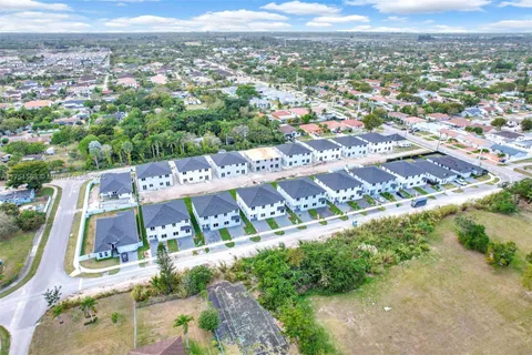 22516 SW 124 CT # A, Miami FL 33170