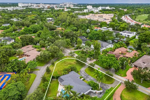 4825 Granada Blvd, Coral Gables FL 33146
