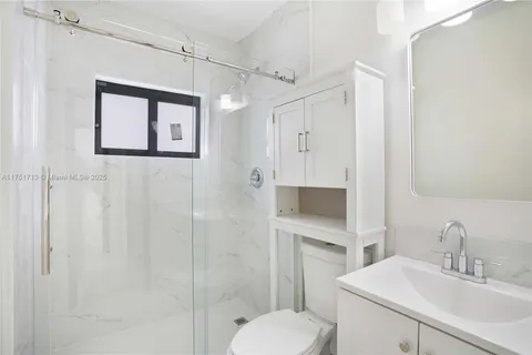 502 NW 7th Ct # 1, Hallandale Beach FL 33009