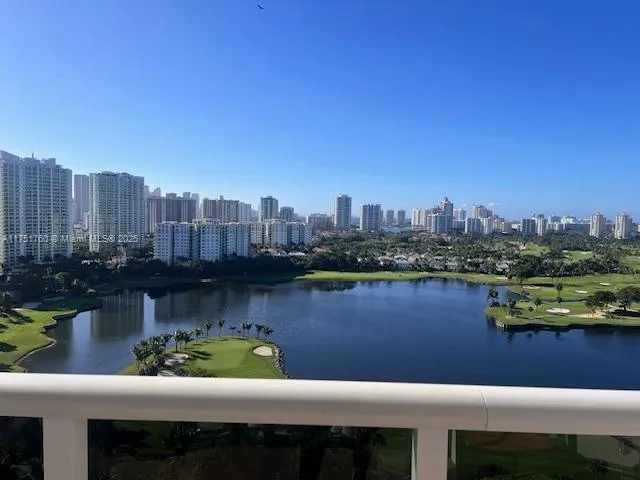 3675 N Country Club Dr # 2205, Aventura FL 33180