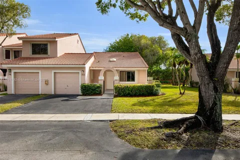 16624 Greens Edge Cir # 73, Weston FL 33326