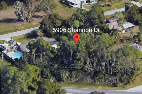 5906 Shannon Dr, Fort Pierce FL 34951