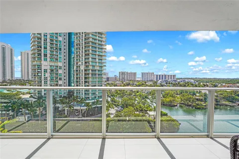 300 sunny isles # 808, Sunny Isles Beach FL 33160