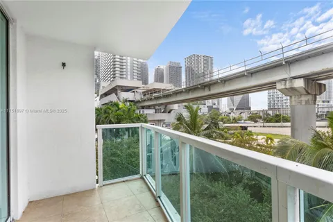 31 SE 5th St # 505, Miami FL 33131