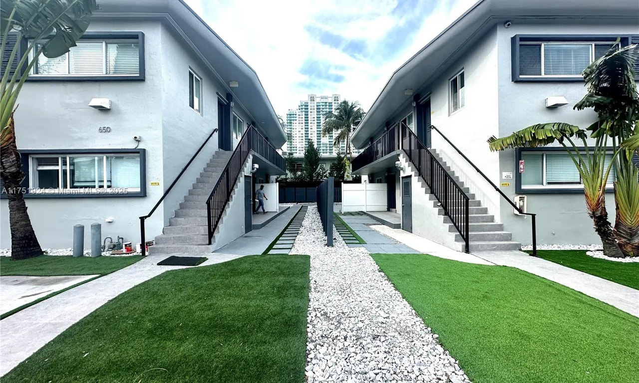 650 Lenox Ave # 1, Miami Beach FL 33139
