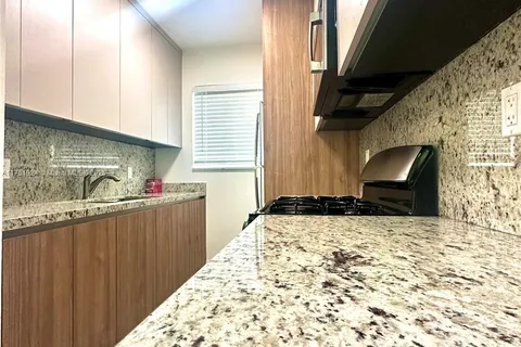 650 Lenox Ave # 1, Miami Beach FL 33139