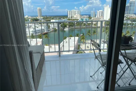 6900 Bay Dr # 10E, Miami Beach FL 33141