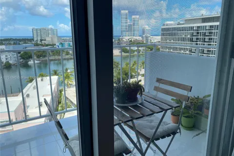 6900 Bay Dr # 10E, Miami Beach FL 33141