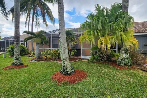 1674 Orion Ln, Weston FL 33327