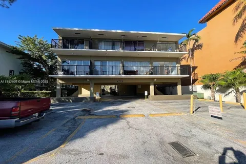 4271 NW 11th St # 1, Miami FL 33126