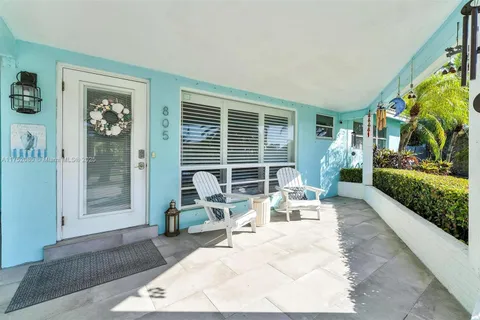 805 SE 14th Dr, Deerfield Beach FL 33441