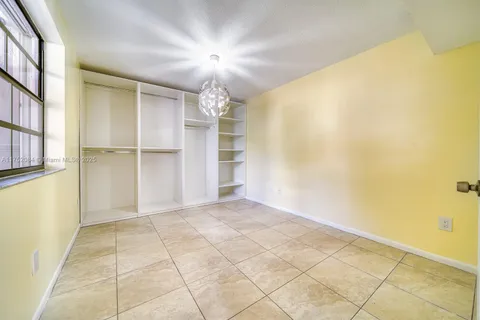 800 Independence Dr # B, Homestead FL 33034