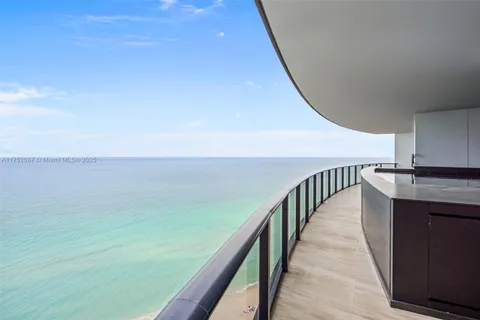 18555 Collins Ave # 2305, Sunny Isles Beach FL 33160