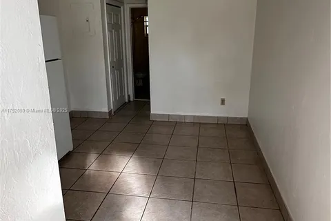 911 NE 5th Ave # 911, Homestead FL 33030