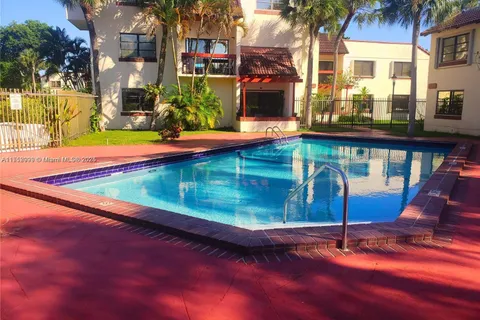 8540 SW 149 AV # 816, Kendall FL 33193