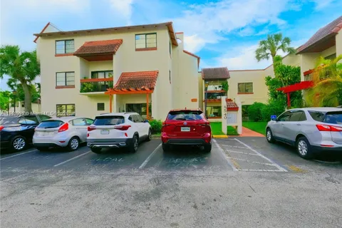 8540 SW 149 AV # 816, Kendall FL 33193