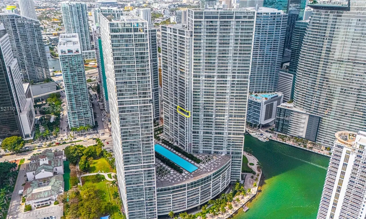 475 Brickell Ave # 2809, Miami FL 33131