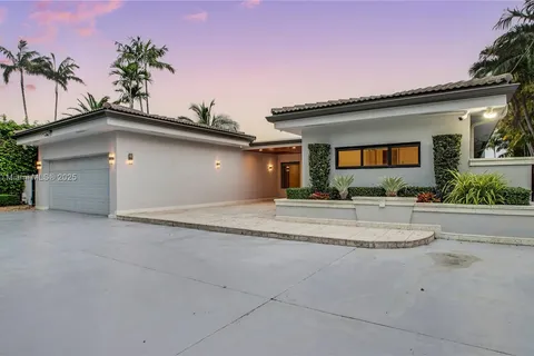 1031 N Shore Dr, Miami Beach FL 33141