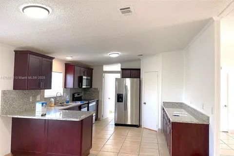 220 NE 12th Ave Unit 34, Homestead FL 33030