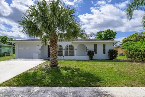 116 NE Solida Dr, Port St. Lucie FL 34983