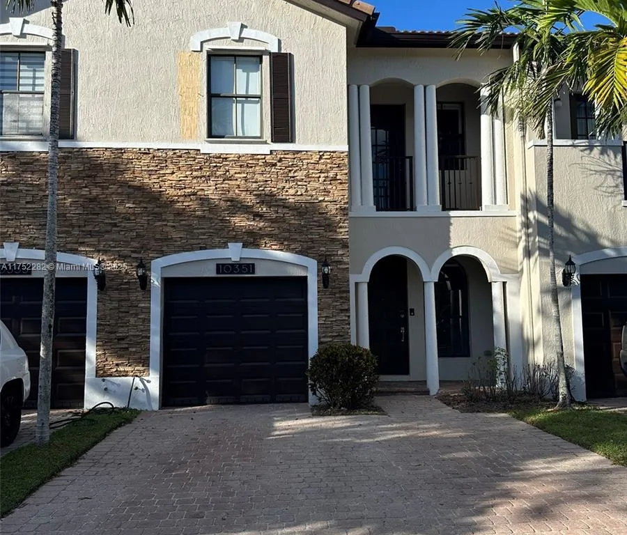 10351 NW 30th Ter # 10351, Doral FL 33172