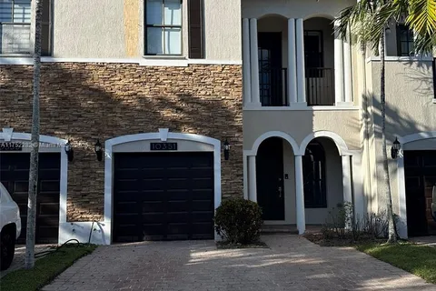 10351 NW 30th Ter # 10351, Doral FL 33172