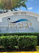 9351 FONTAINEBLEAU BLVD # B220, Miami FL 33172